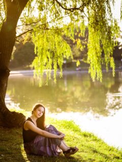 2026 seniors are killing it this year! Happy senior year Evie! From her very first session years ago at my studio, this powerhouse has been one to watch. Whatever theater program you wind up at will be so lucky to have you in it.

Thanks for dancing it out in the park and channeling your inner Gilmore with me.